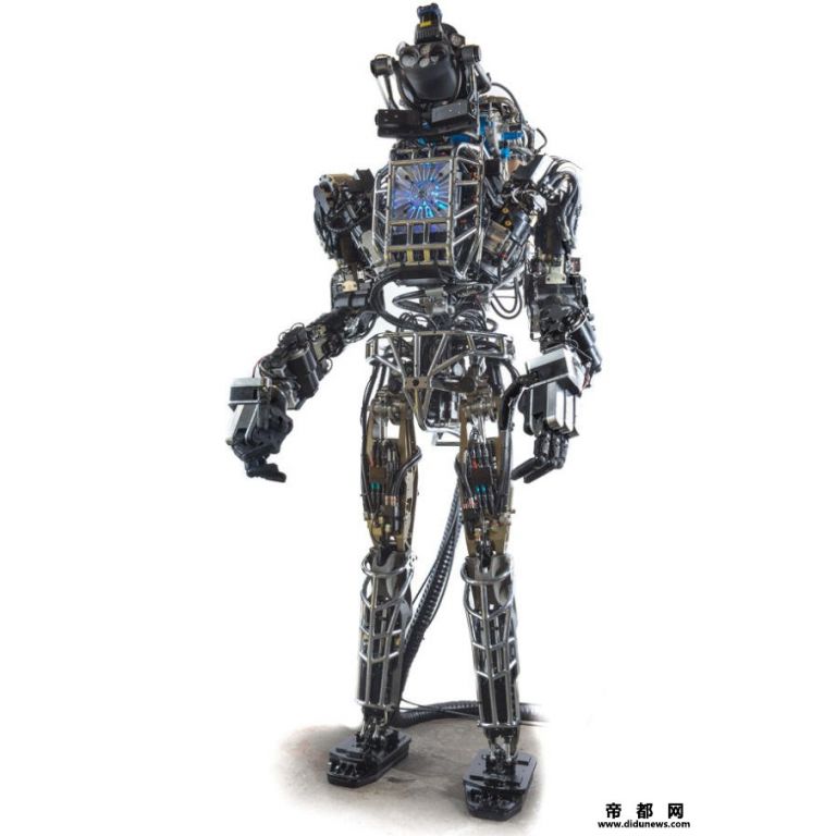 El bombero del futuro, será un robot humanoide